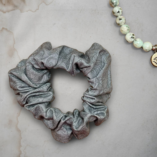 Scrunchie surprise upcyclé